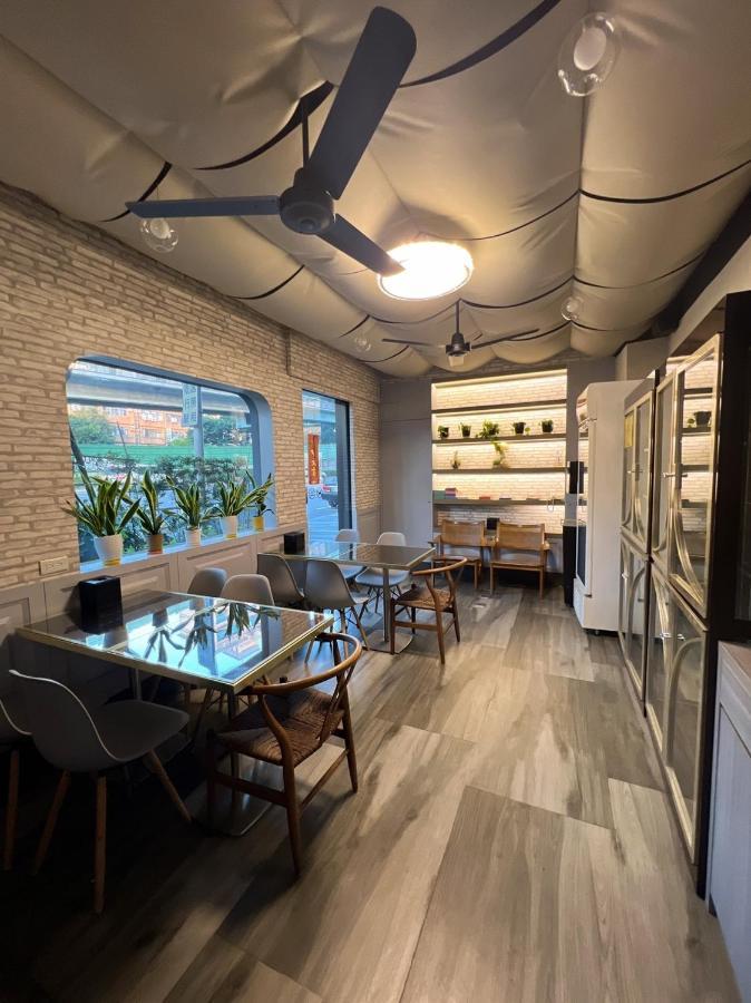 H Hotel Tajpej Kültér fotó